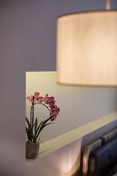 Viaggio Elegant Rooms