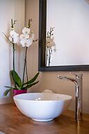 Viaggio Elegant Rooms