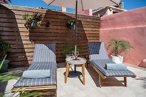 Viaggio Elegant Rooms