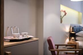 Viaggio Elegant Rooms