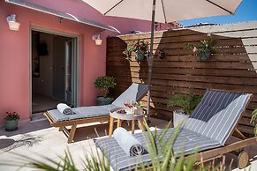 Viaggio Elegant Rooms