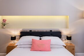 Viaggio Elegant Rooms