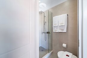 Viaggio Elegant Rooms