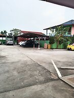 OYO 75399 Choktipparat Place