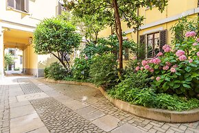 easyhomes - Brera Luxury Suites