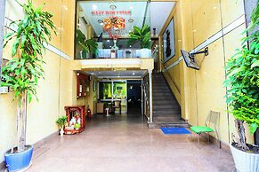 Hanh Phuc Hotel