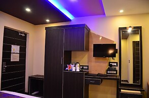 Dolphin Chocolate Inn