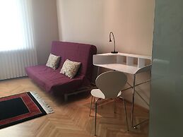 Heart of Vienna Opera House Studio