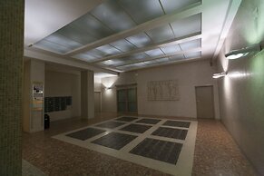 Heart of Vienna Opera House Studio