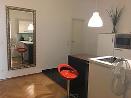 Heart of Vienna Opera House Studio