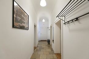 Heart of Vienna Home