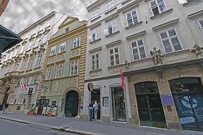 Heart of Vienna Home