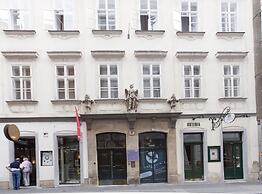 Heart of Vienna Home