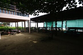 Chaiwat Resort