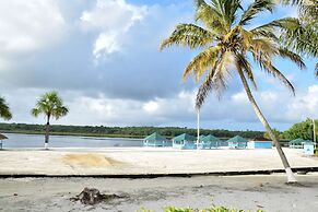 Lake Mainstay Resort