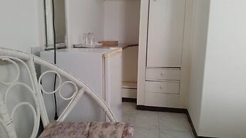 Lake Mainstay Resort