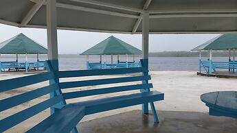 Lake Mainstay Resort