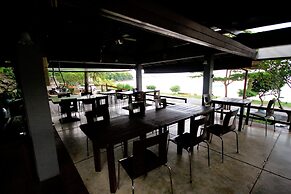 Seashell Village Resort