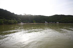 Seashell Village Resort