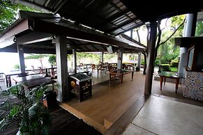 Seashell Village Resort