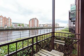 Harbour House - Donnini Apartments