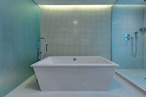 Hotel X Toronto, a Destination by Hyatt Hotel