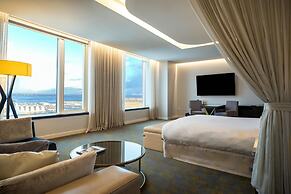 Hotel X Toronto, a Destination by Hyatt Hotel