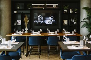 Hotel X Toronto, a Destination by Hyatt Hotel