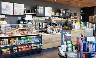 Hotel X Toronto, a Destination by Hyatt Hotel