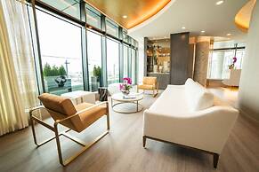 Hotel X Toronto, a Destination by Hyatt Hotel