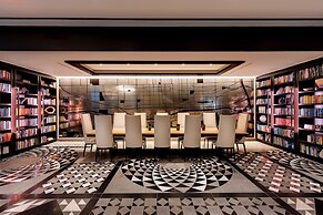 Hotel X Toronto, a Destination by Hyatt Hotel