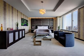 Hotel X Toronto, a Destination by Hyatt Hotel
