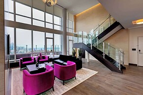 Hotel X Toronto, a Destination by Hyatt Hotel