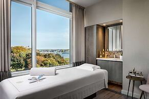 Hotel X Toronto, a Destination by Hyatt Hotel