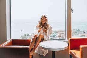 Hotel X Toronto, a Destination by Hyatt Hotel