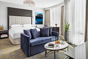 Hotel X Toronto, a Destination by Hyatt Hotel