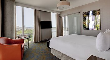Hotel X Toronto, a Destination by Hyatt Hotel