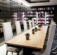 Hotel X Toronto, a Destination by Hyatt Hotel