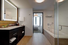 Hotel X Toronto, a Destination by Hyatt Hotel