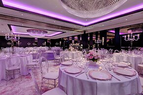 Hotel X Toronto, a Destination by Hyatt Hotel