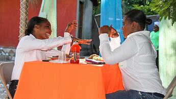 Rollanda Hotel Restaurant