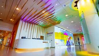 Holiday Inn Express & Suites Saskatoon East - University by IHG