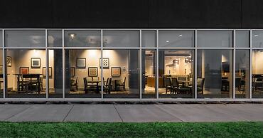 Holiday Inn Express & Suites Saskatoon East - University by IHG