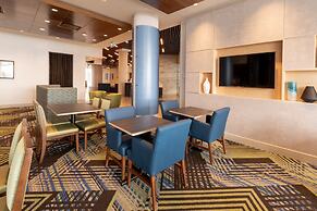 Holiday Inn Express & Suites Saskatoon East - University by IHG