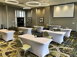 Holiday Inn Express & Suites Saskatoon East - University by IHG