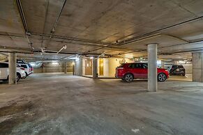 The Victoria 4 1 Bedroom Condo by RedAwning