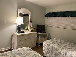 Shoreham Towers 5C by RedAwning