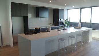 Whitehorse Towers Self Service Apartment