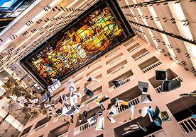 Admiral Hotel Manila - MGallery Collection