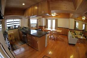 Hakuba Powder Cottages